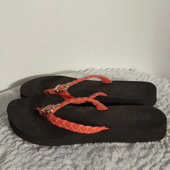 Guess Pink Faux Leather ❤️ Woman's Thong Sandals - Picture 3 of 7